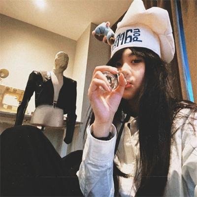 半夜不要照镜子